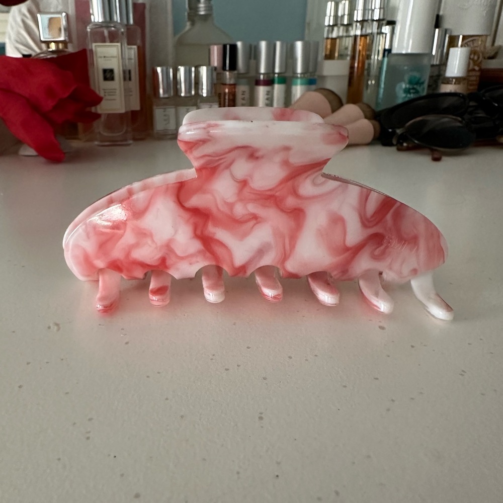 MARBEL PINK EMI JAY CLIP